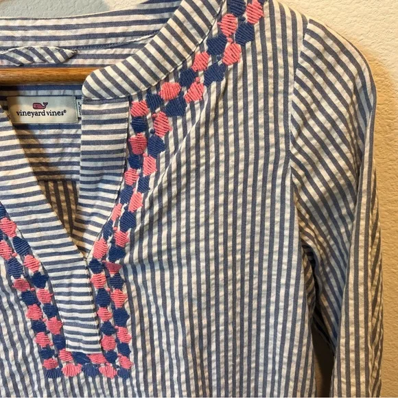 Vineyard Vines Embroidered Seersucker Striped Tunic Women’s Size XS - Picture 3 of 10
